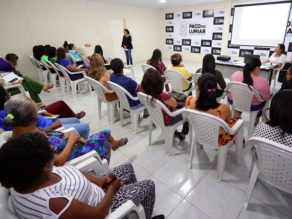Pré-conferência discute políticas de assistência voltadas para mulheres em Paço do Lumiar