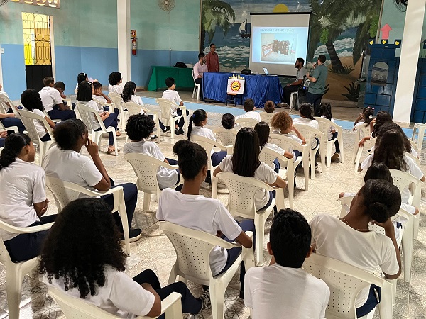 Educação Ambiental e Coleta Seletiva é tema de palestra realizada pela Prefeitura de Paço do Lumiar na Vila Cafeteira